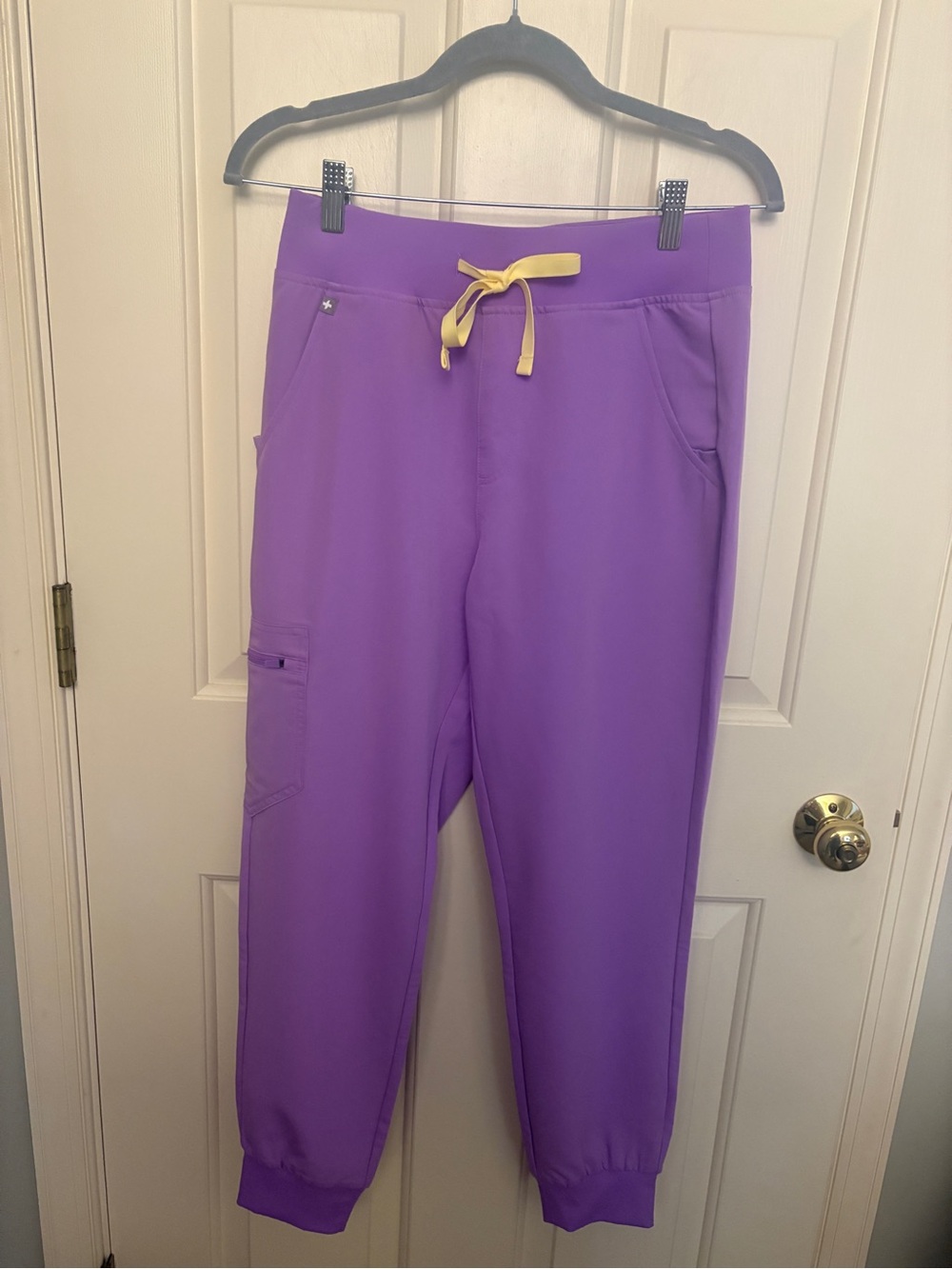 Figs Wild Iris Zamora Scrub Pants